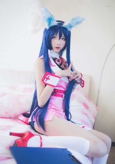 欧美极品在线播放