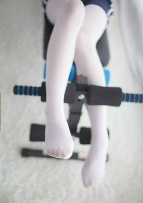《情不自禁》叶玉卿在线