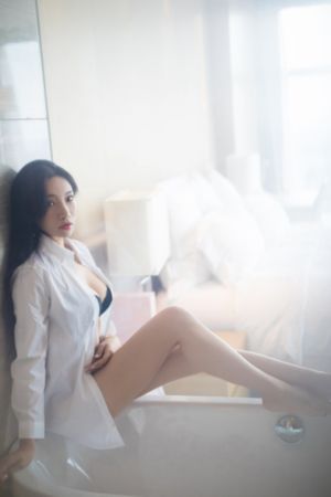 新人女秘书在线