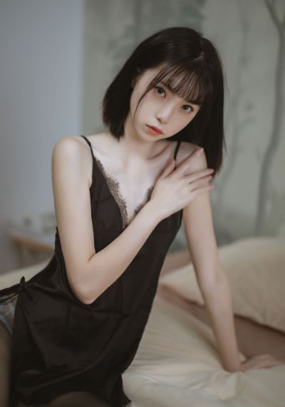 纤纤影院在线观看