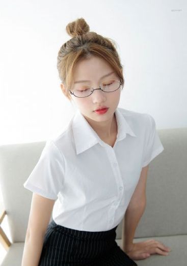 恨锁金瓶在线观看