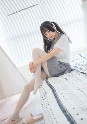 生活在别处